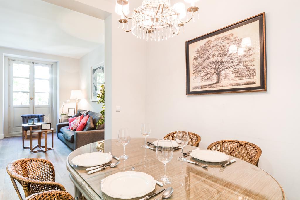Pyr Select Plaza Santa Ana Apartment Madrid Luaran gambar