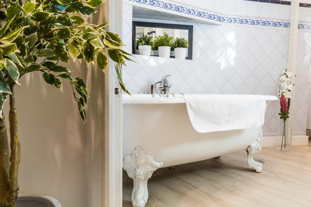 Pyr Select Plaza Santa Ana Apartment Madrid Luaran gambar