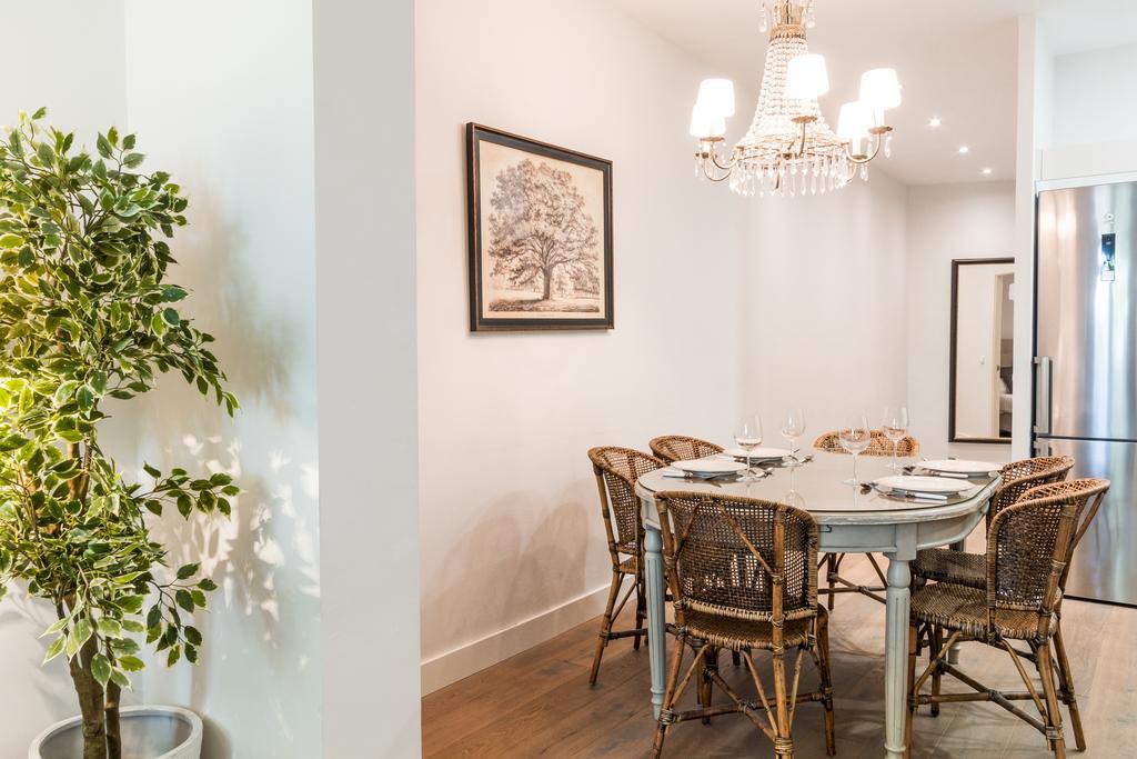 Pyr Select Plaza Santa Ana Apartment Madrid Luaran gambar