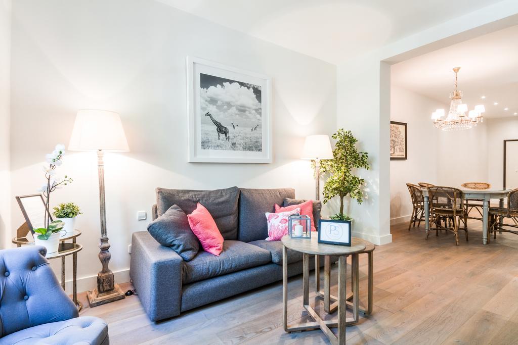 Pyr Select Plaza Santa Ana Apartment Madrid Luaran gambar