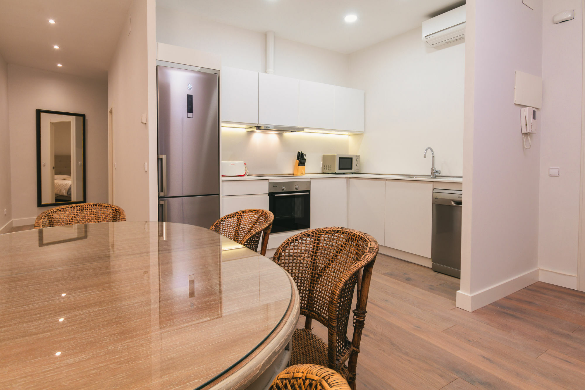 Pyr Select Plaza Santa Ana Apartment Madrid Luaran gambar